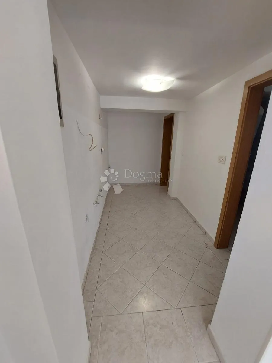 kraljevica, apartman sa vrtom - slika 7