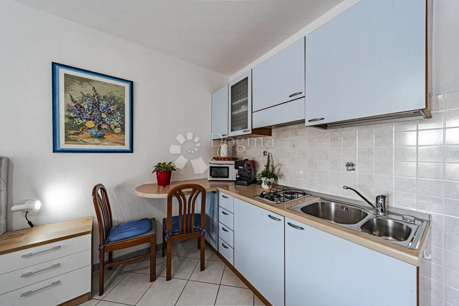prvi red do mora: samoodrživa apartmanska vila s uhodanim poslovanjem – vela luka, korčula - slika 122