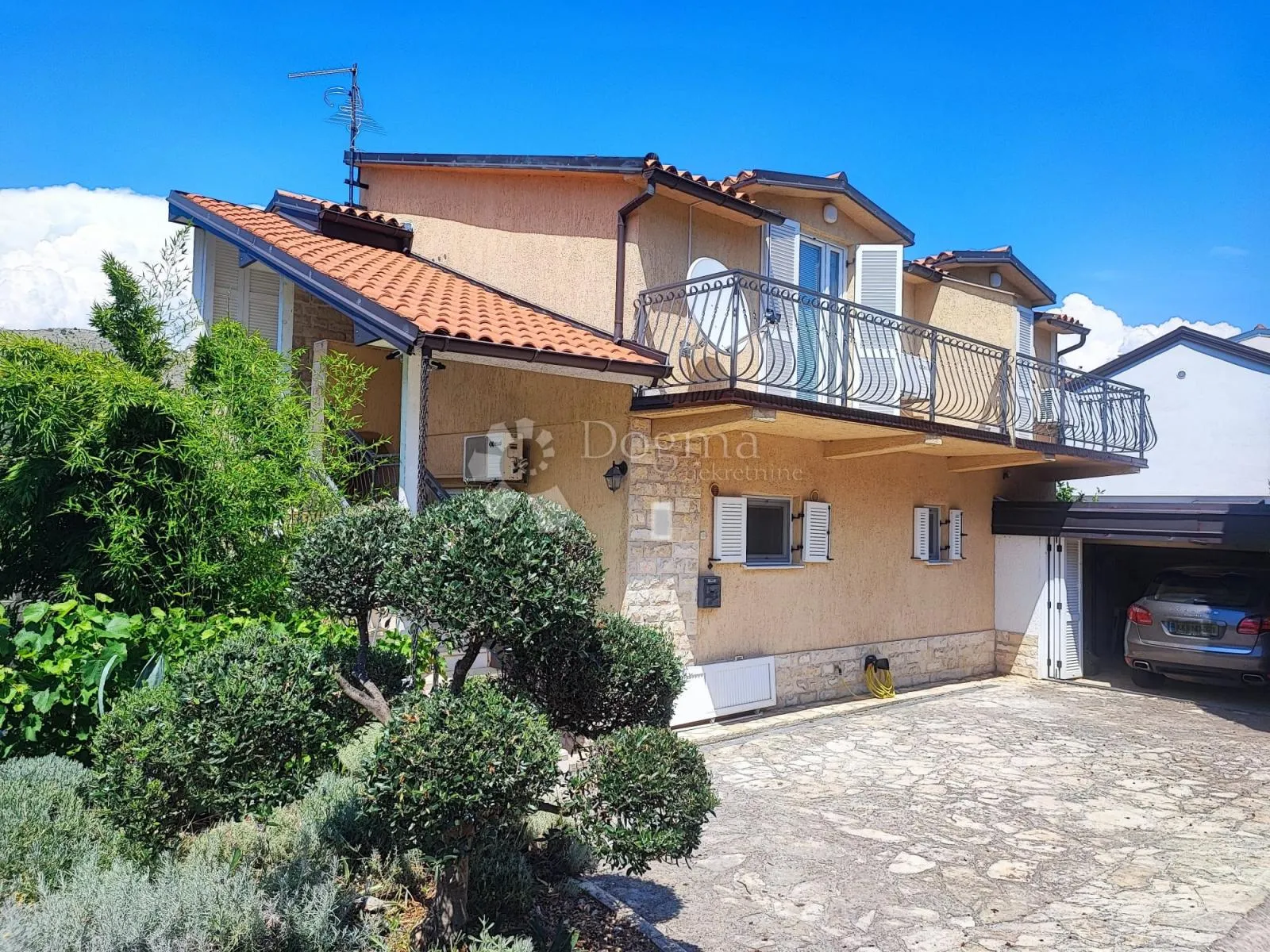 grebaštica, šibenik – ekskluzivna kuća u prvom redu do mora!! - slika 3