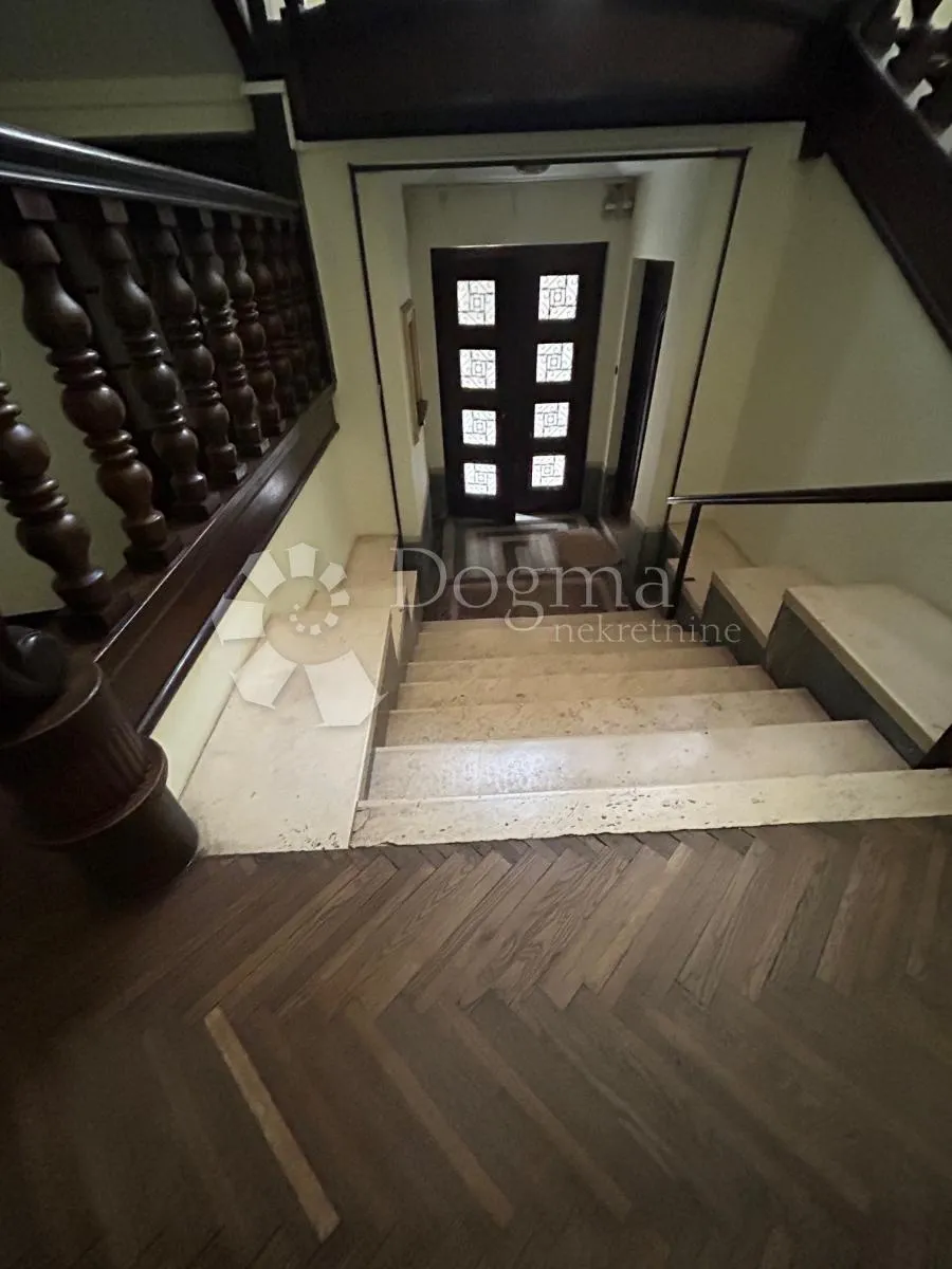 za poslovne ljude, apartman u vili uz more ! - slika 9