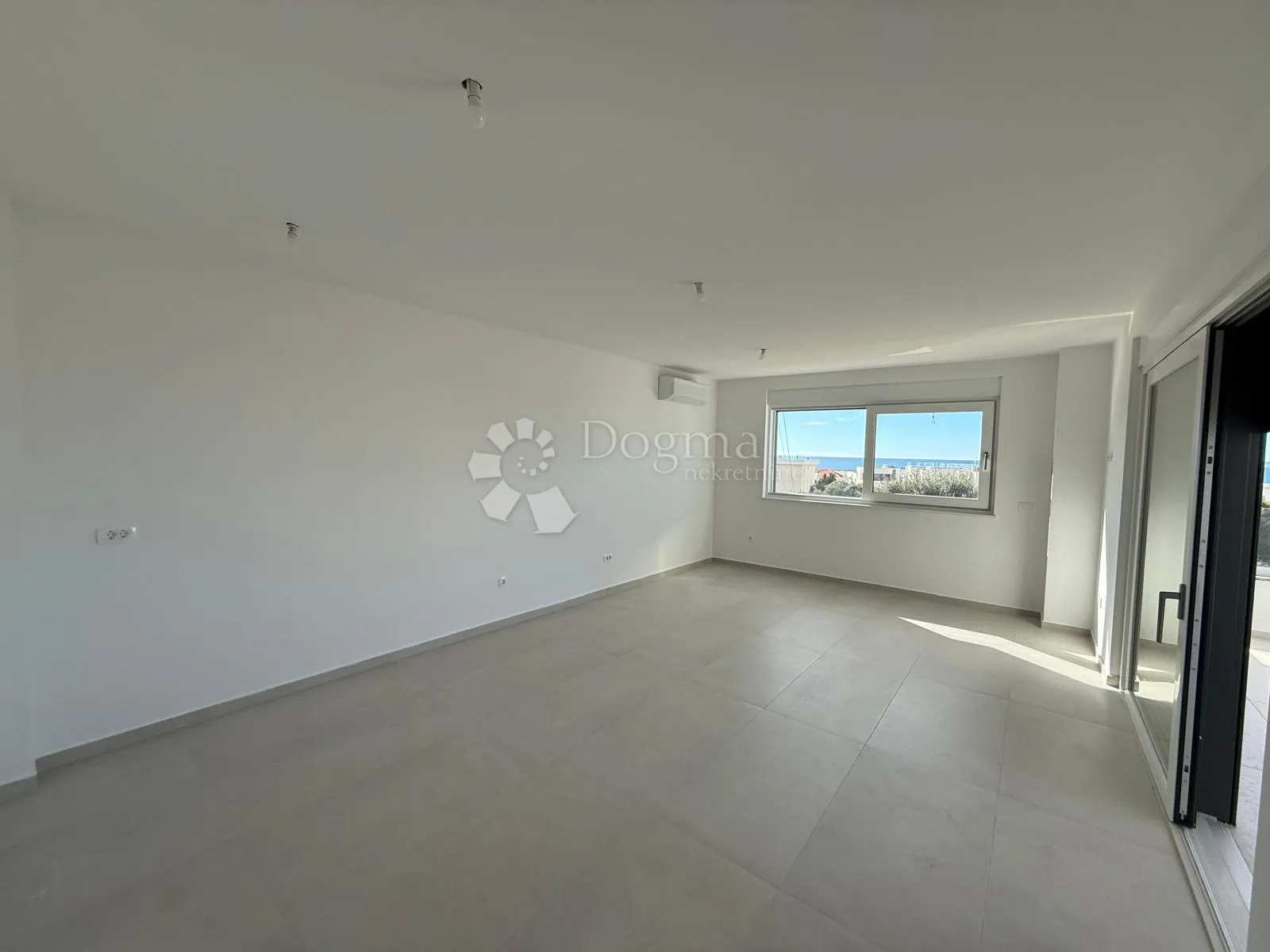 novogradnja apartman s pogledom na more plaža babe - slika 4