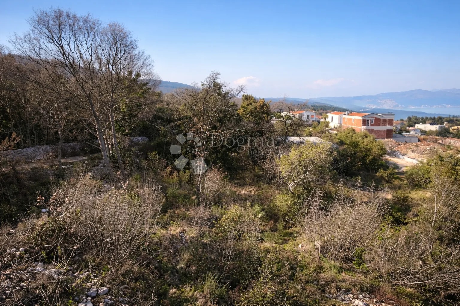 ekskluzivno – građevinsko zemljište s pogledom na more, projekt i prijava gradnje – 1.948 m² - slika 2