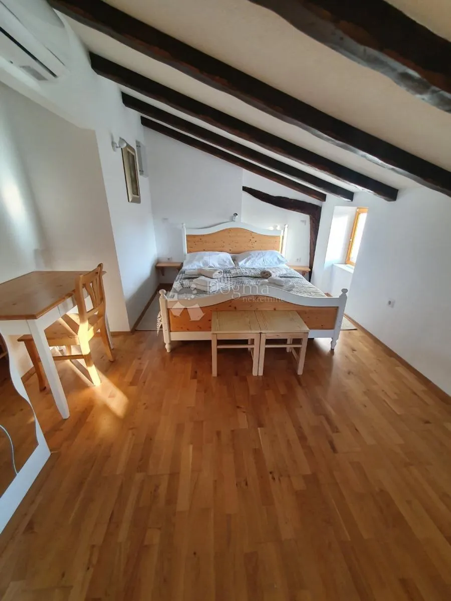 motovun - prelijepa kamena kuća - slika 24