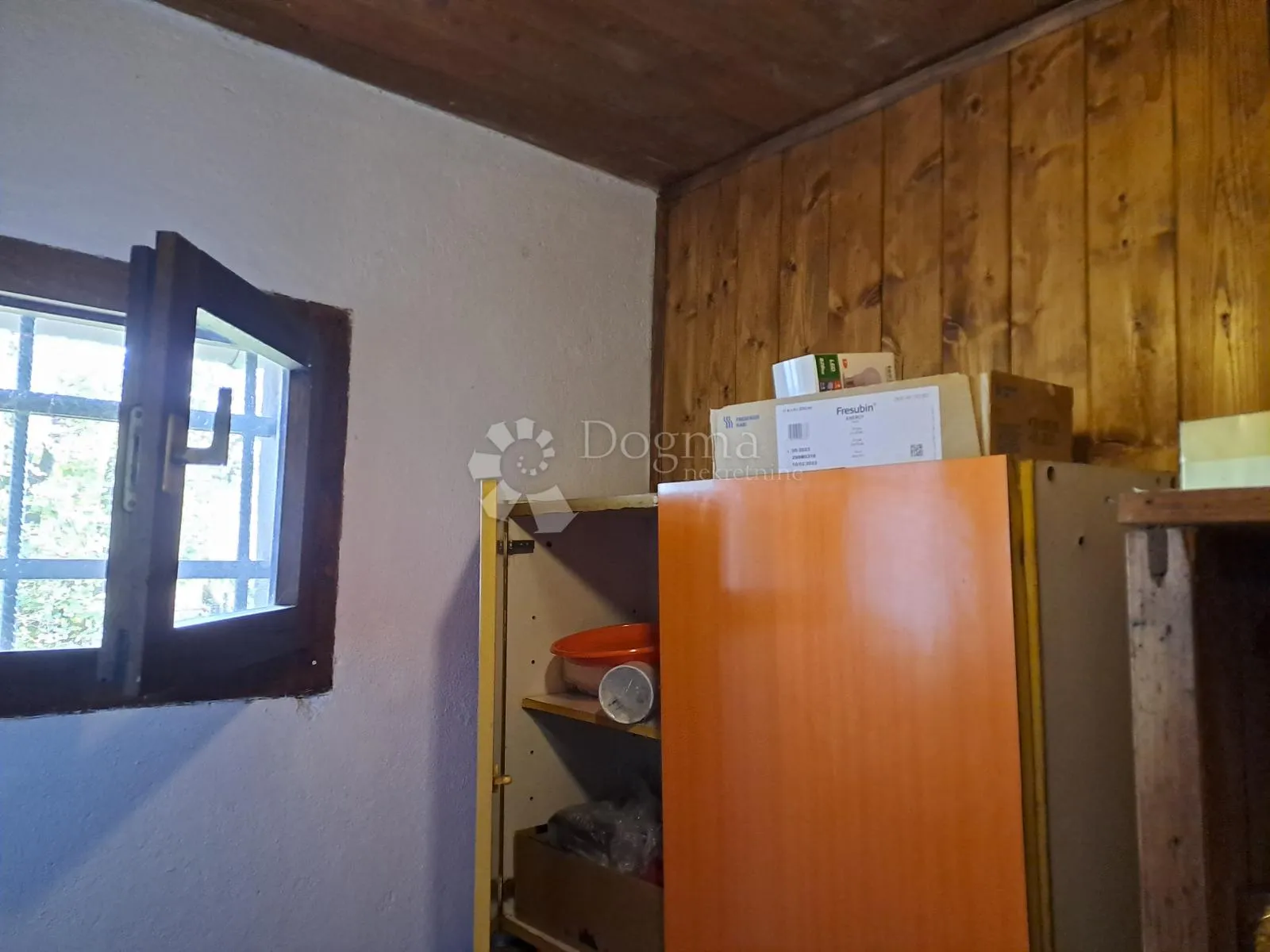 savršen dom na vrhu brda - slika 5