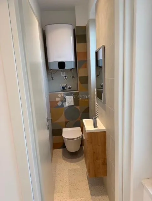 vojak-97m2,3skl,kompletno adaptiran ,balkon, - slika 9