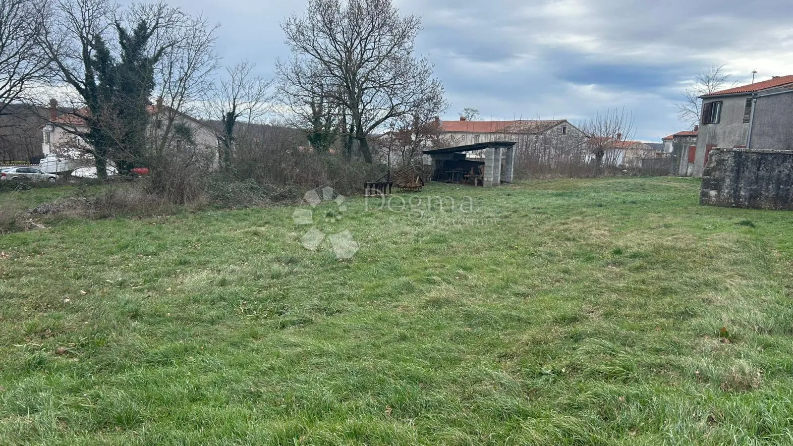 prostrano građevinsko zemljište u okolici barbana - slika 5