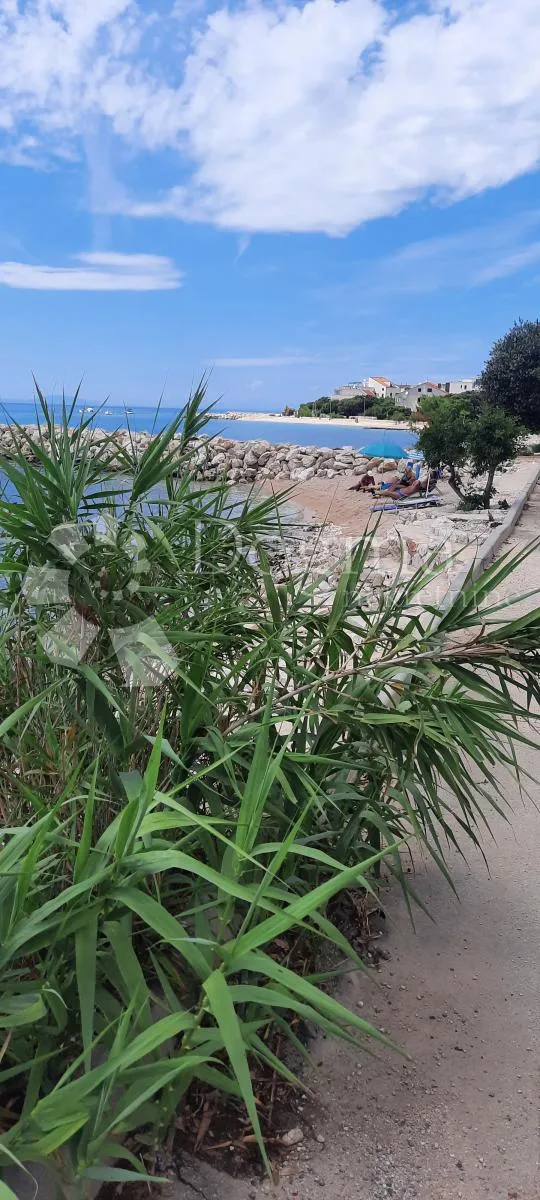 mandre, 50 metara od mora građevinski teren - slika 2