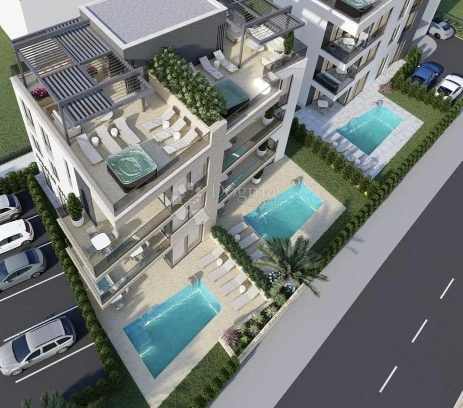 prestižni penthouse u prvom redu do mora i s nagradom za najbolji luksuzni projekt/luxury residence with private rooftop terrace - slika 4