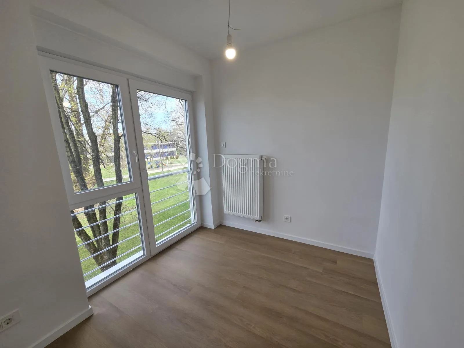 trnsko novi zagreb kompletno renovirani trosoban stan 50m2 - slika 18