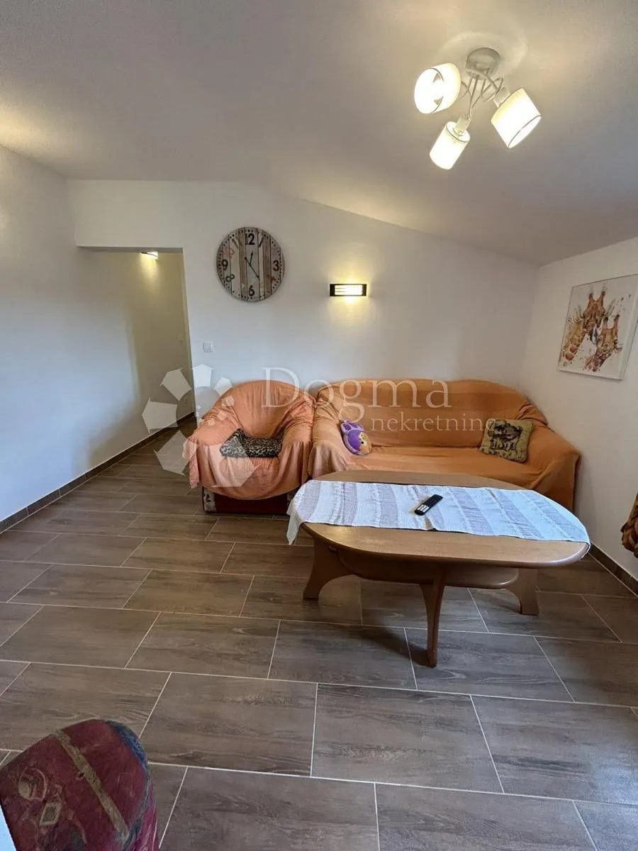 prilika!! kuća 3 stambene jedinice - marčana - slika 5