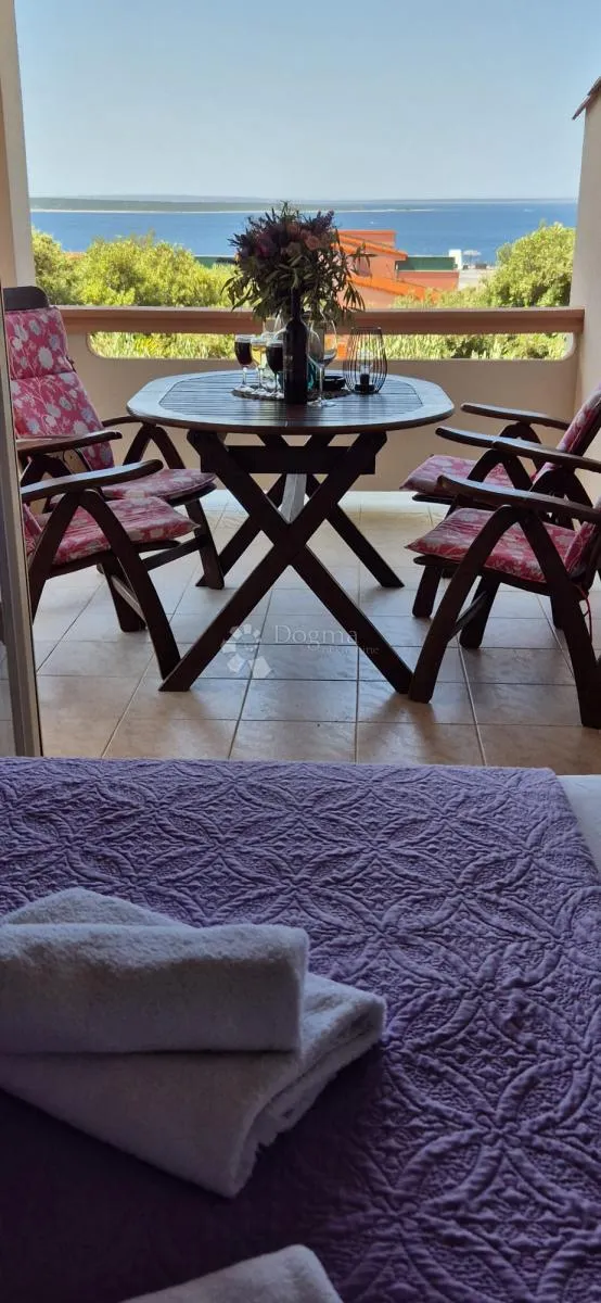 odlična apartmanska kuća u mandrama - slika 10