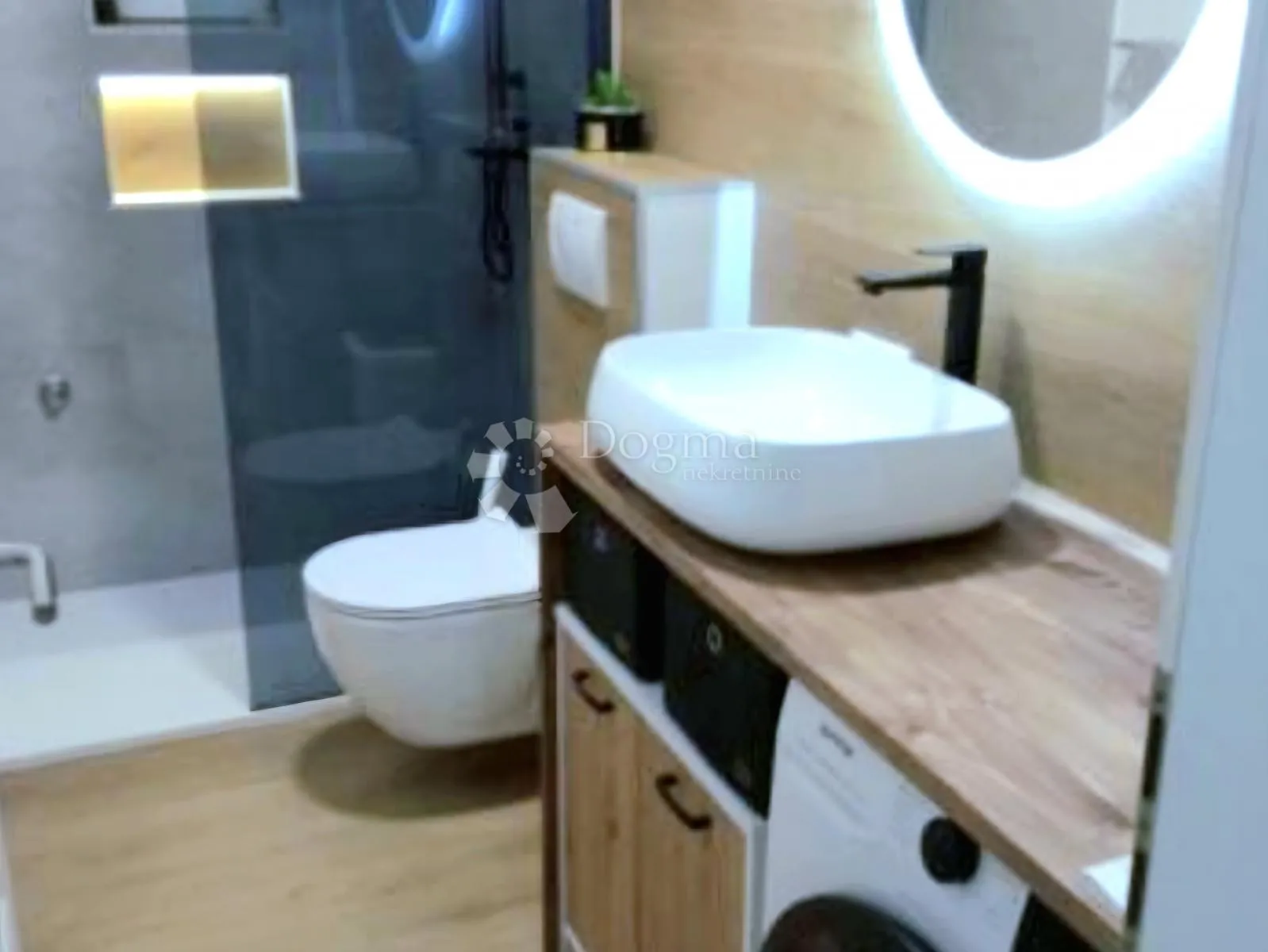 dvosoban stan s dodatnim apartmanom, dugi rat - slika 8