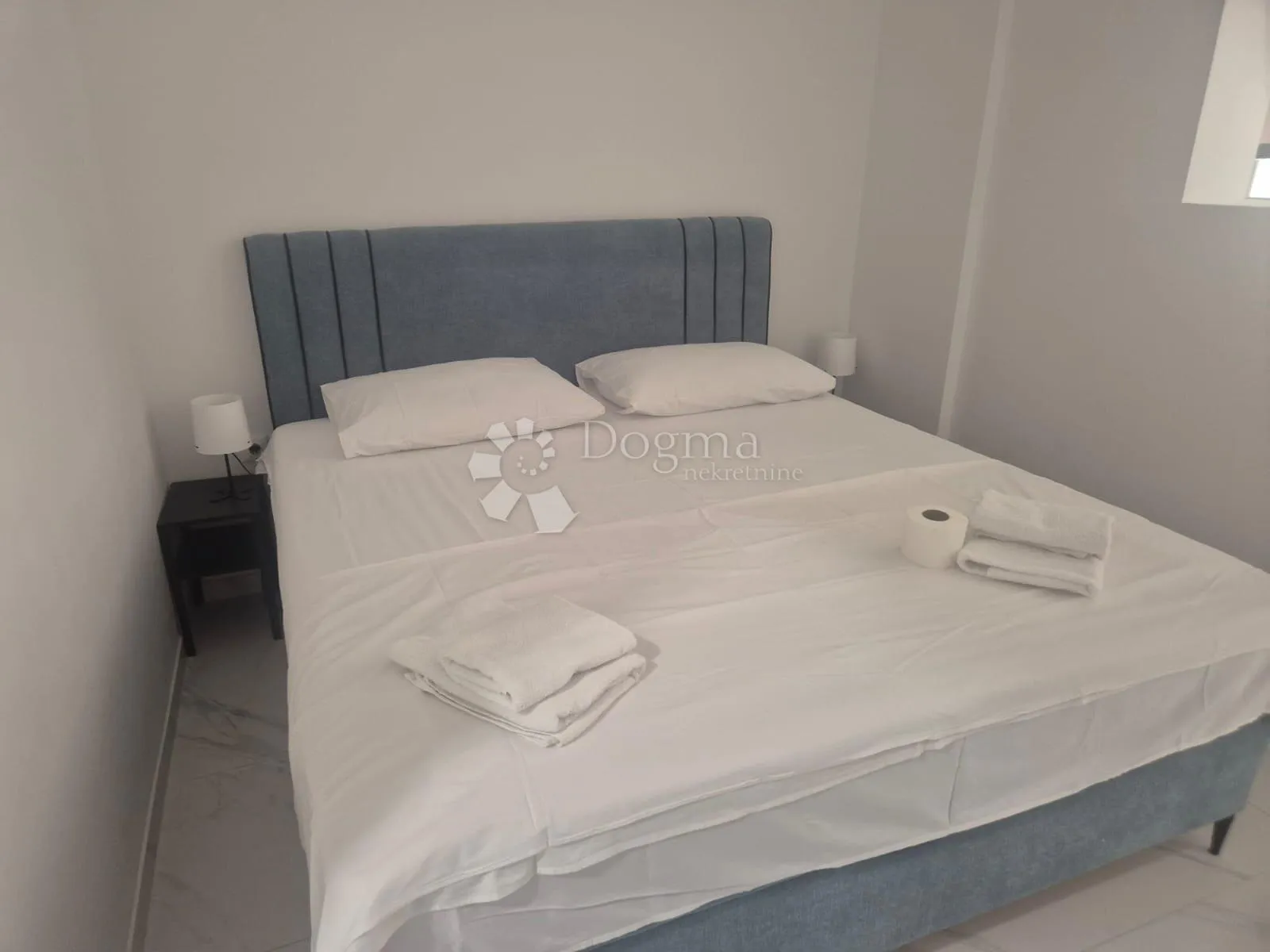 stanovi: nemira, omiš, 3x60 m2 - slika 12