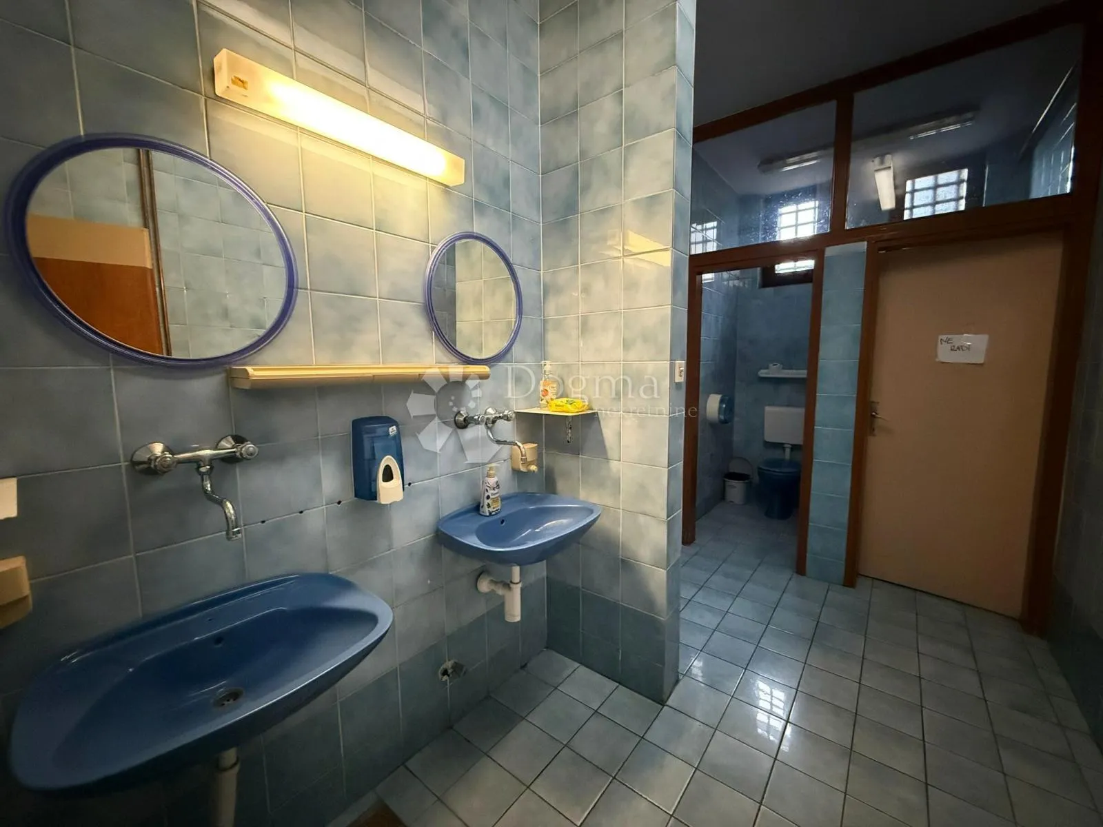 dugoročni najam poslovnog prostora - restoran, kafić ili sala za svečane događaje - slika 16