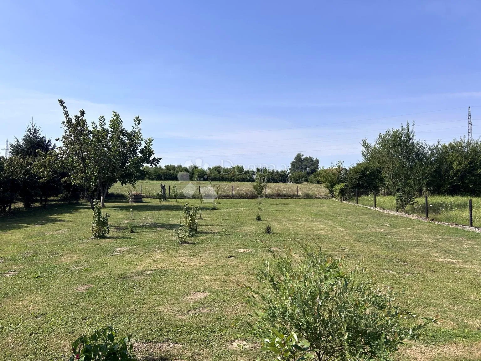 križ, obnovljena kuća bez ulaganja, 2 spavaće sobe, 1.199 m² okućnice - slika 19