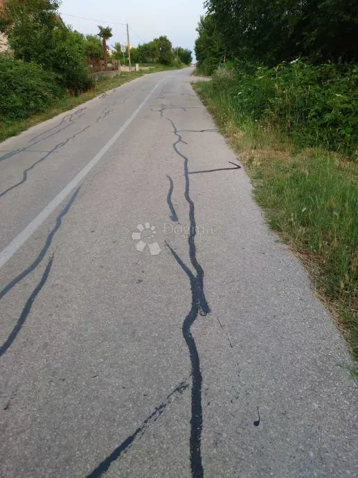 građevinsko zemljište u benkovcu – 1.871 m², pristupačna lokacija - slika 4