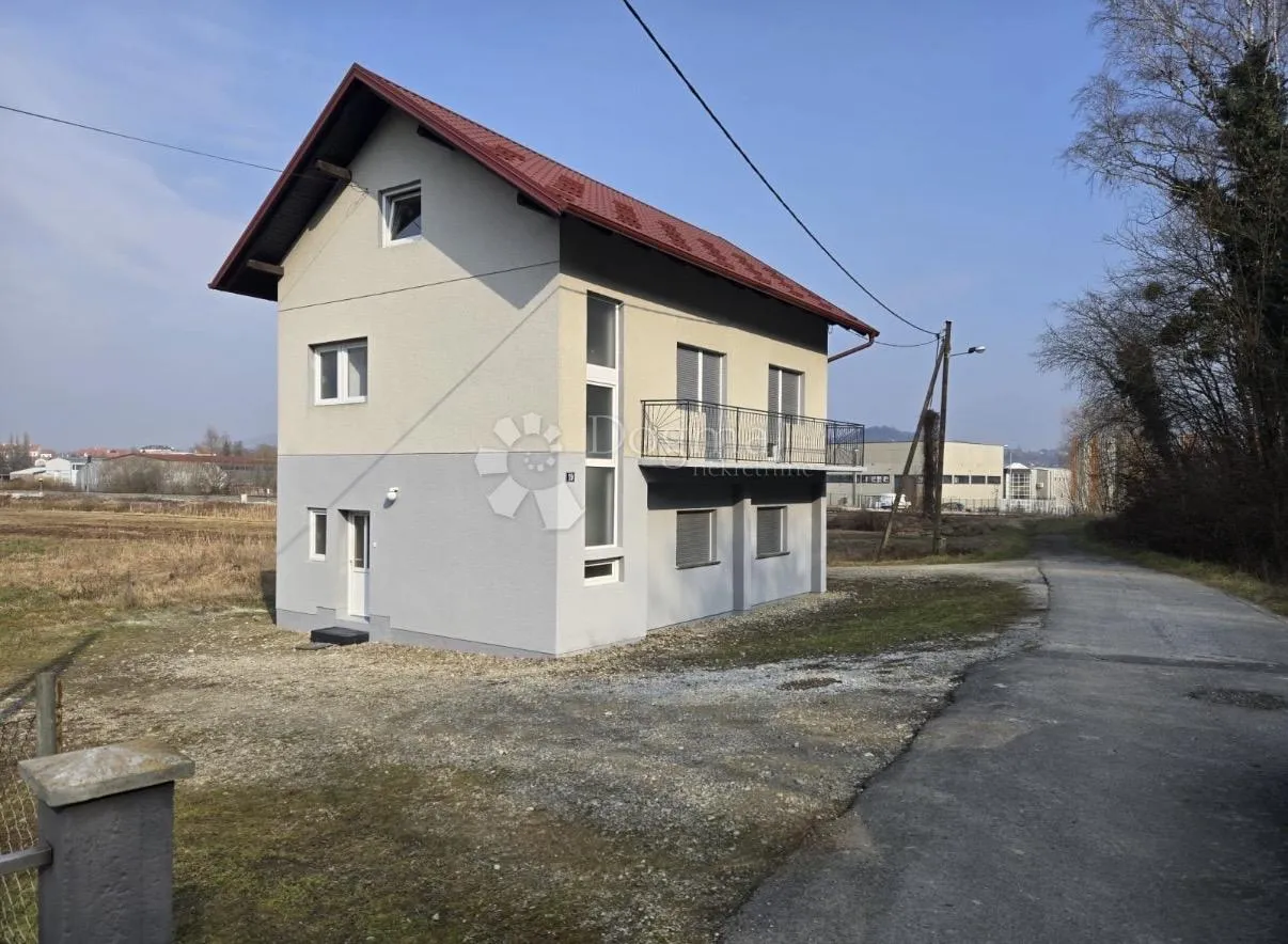 KUĆA SVETI KRIŽ ZAČRETJE 170m²