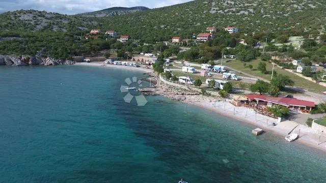 na prodaju - teren u turističkom kampu, prvi red do mora - sibinj (senj) - slika 5