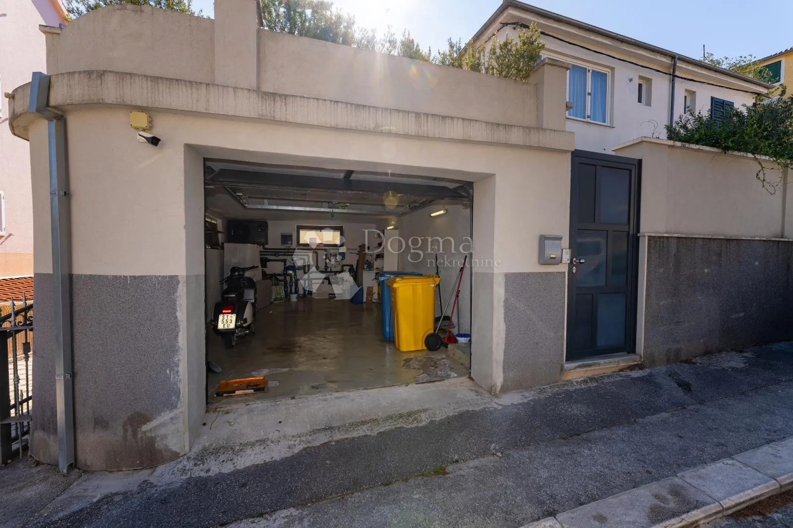 moderan stan sa bazenom marjan split - slika 36