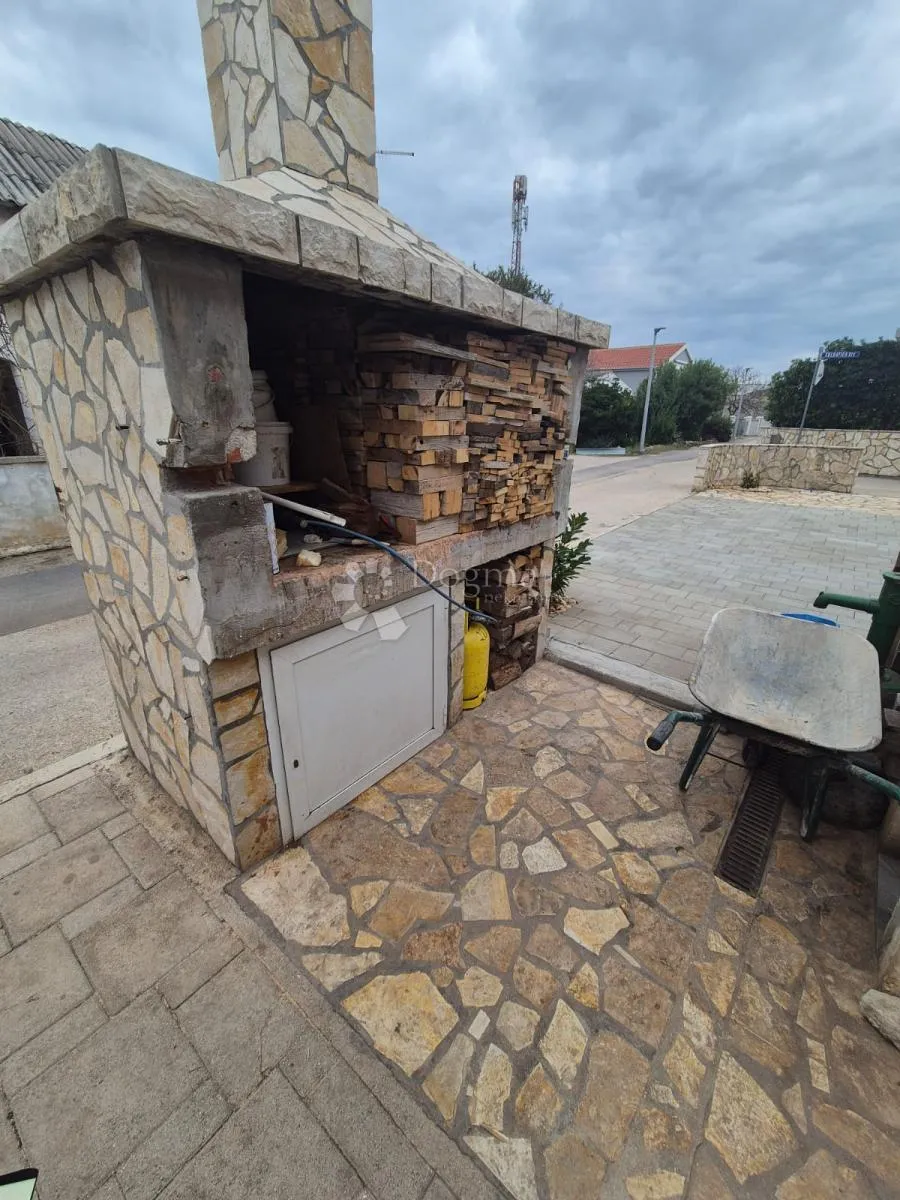 kuća na viru - 50m od plaže - slika 4