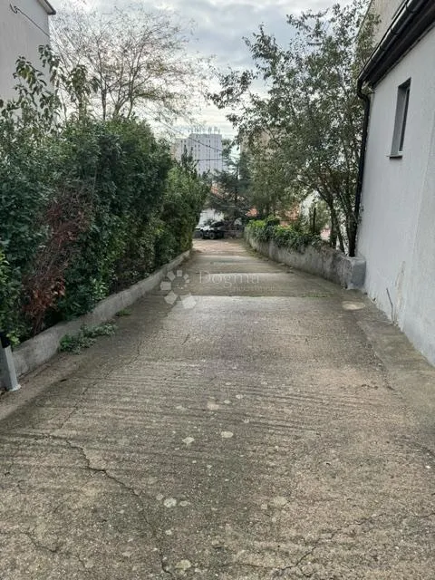jedinstvena nekretnina u traženoj zoni - slika 29