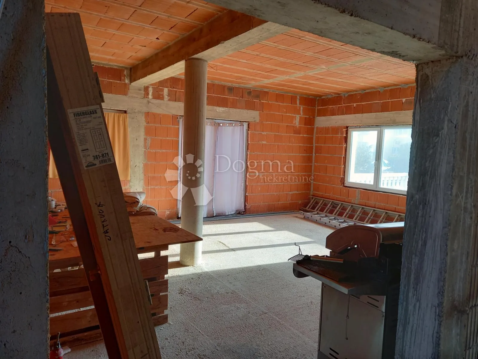 vodice - kuća 800 m2 odlična prilika - slika 22