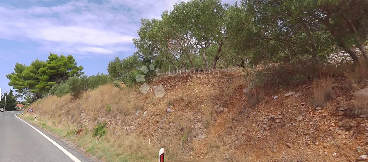 građevinsko zemljište uz magistralu 604m2 živogošće - slika 7