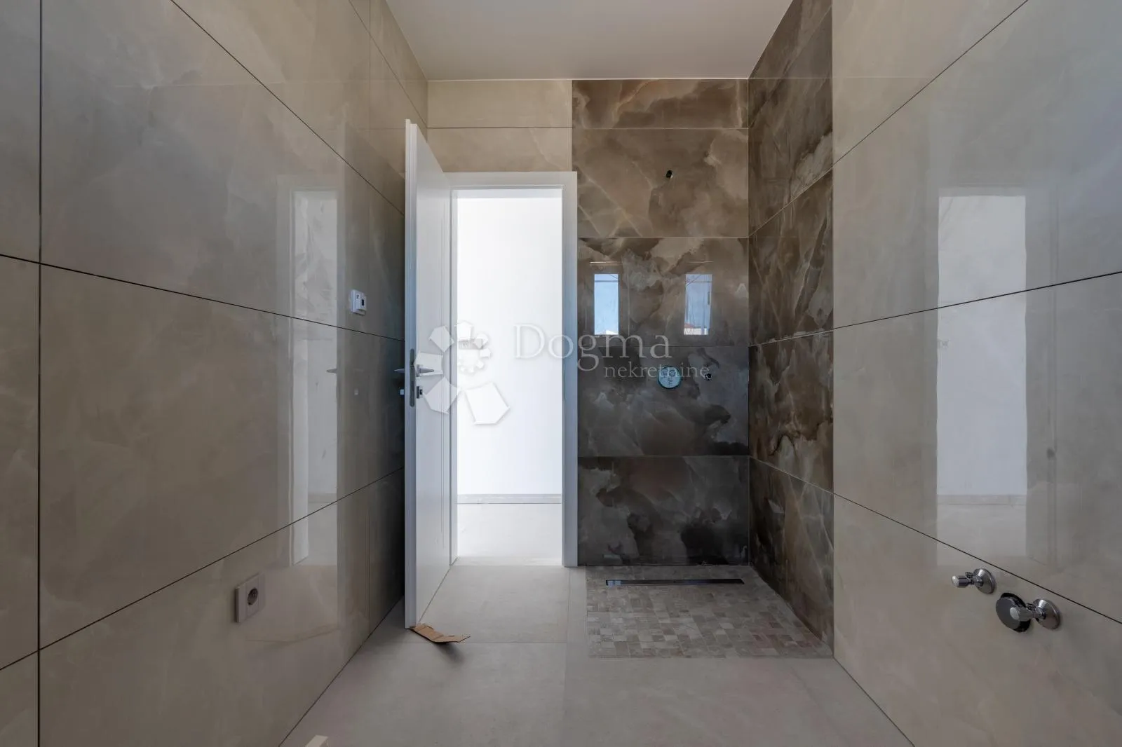 apartman s panoramskim pogledom na more+zasebni studio apartman s okućnicom s3 - slika 13