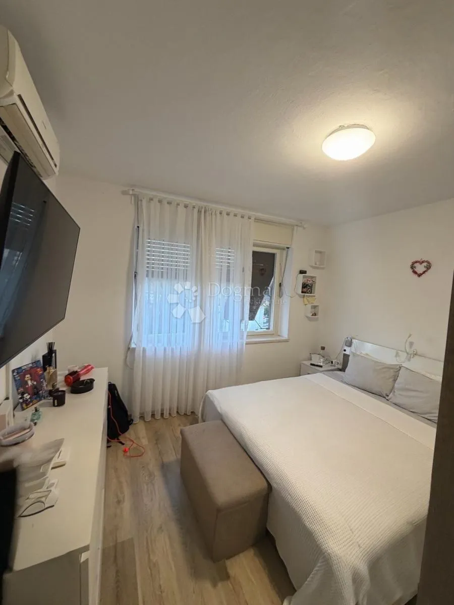 trosoban stan u šijani - pula - slika 5