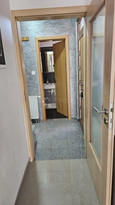 višnjevac – uređena kuća bez ulaganja - slika 12