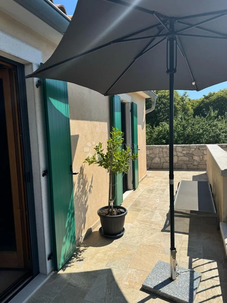 mediteranska kuća s bazenom i pogledom na more - slika 30