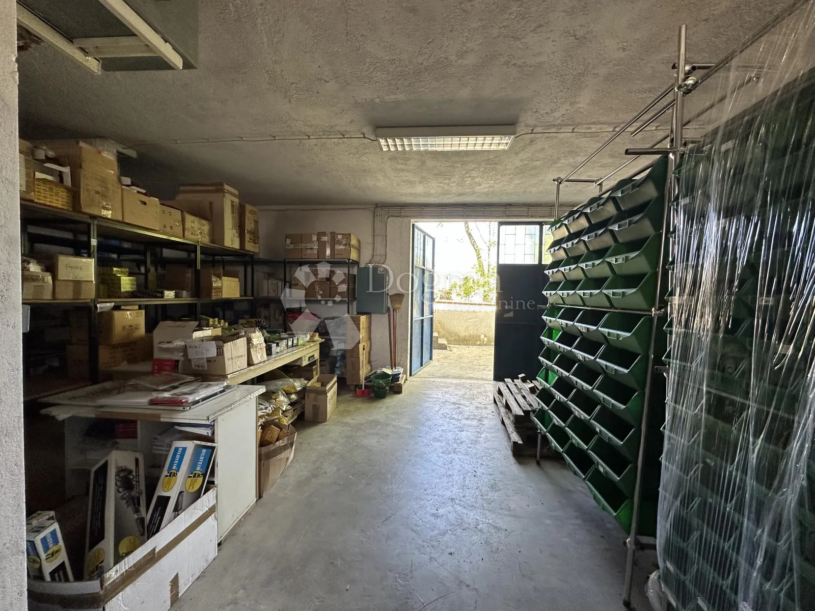 matulji-poslovni prostor 400m2 sa 680 m2okućnice - slika 8