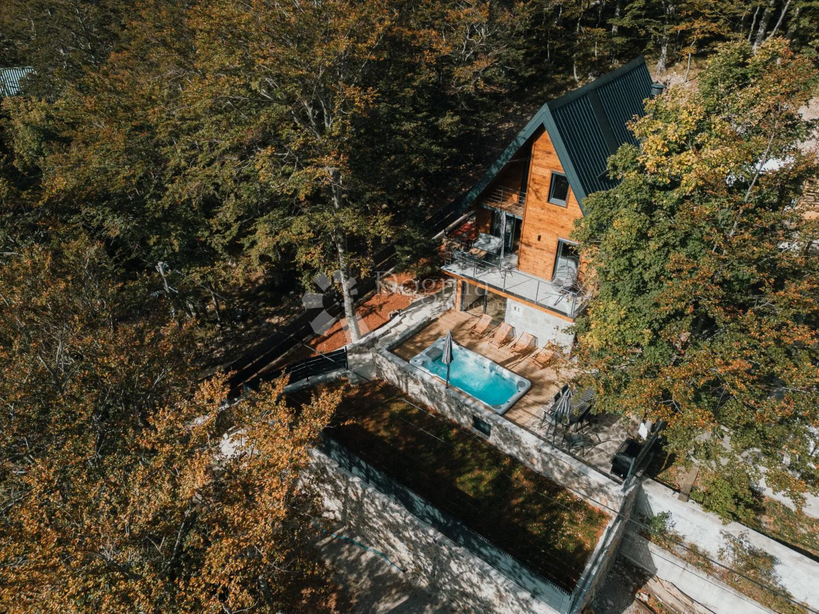 villa u srcu prirode - slika 4