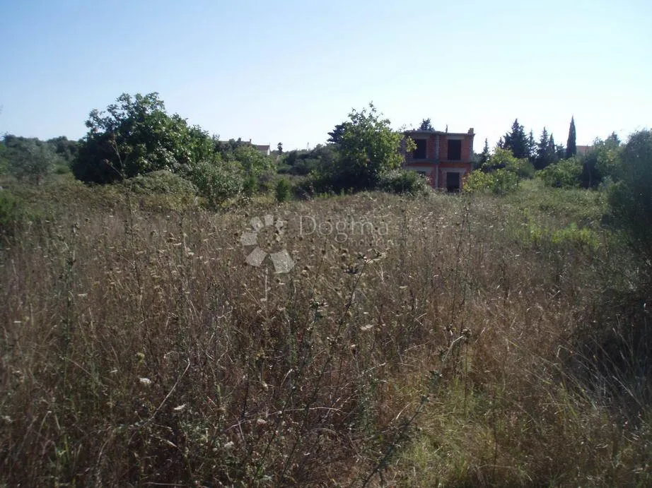 zanimljivo građevinsko zemljište na ugljanu - slika 5