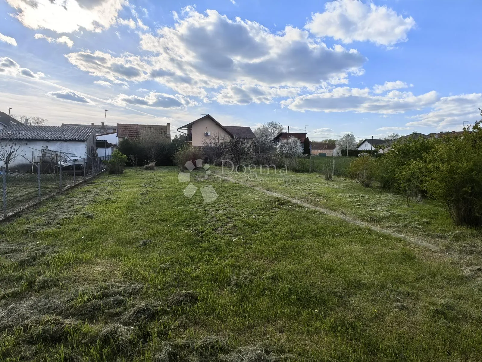 obiteljska kuća u mirnom dijelu petrijevaca - slika 27