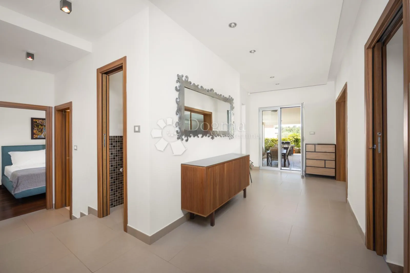 raskošna villa u blizini boutique marine - slika 15