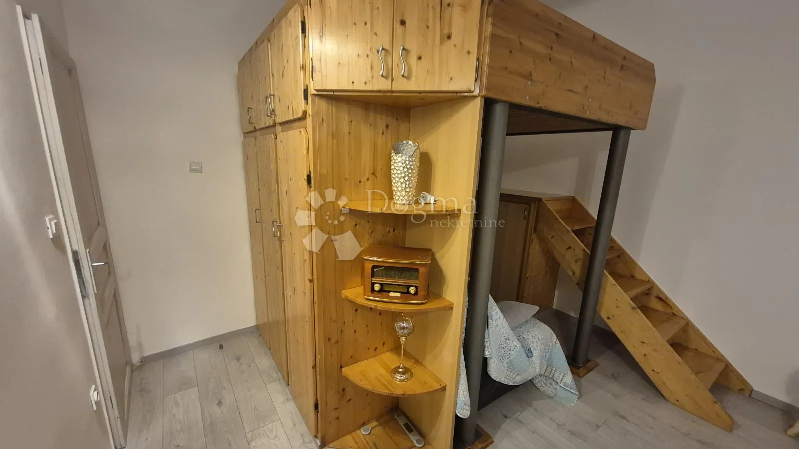 stan blizu ekonomskog fakulteta u puli, površina 79,38 m2 sa uporabnom dozvolom - slika 40