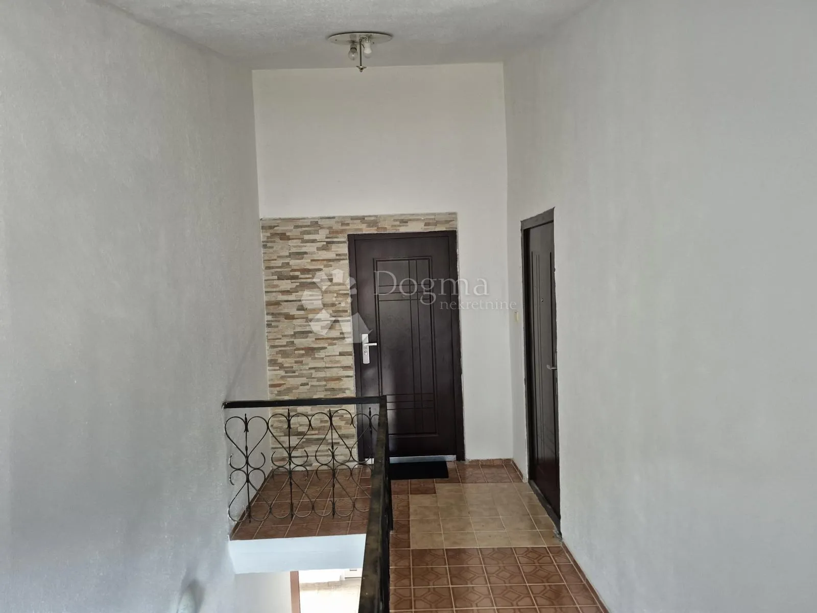 najam kuće – otok vir | idealno za radnike ili veće grupe (20+ osoba) - slika 16