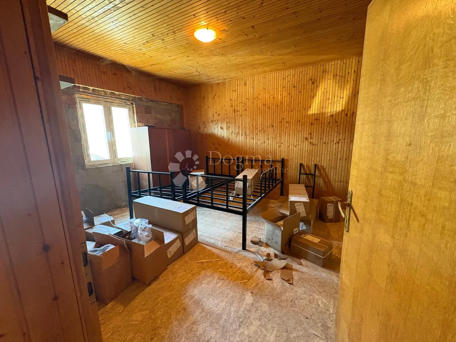 prostrana katnica u retfali – 291 m² s dvorištem - slika 25