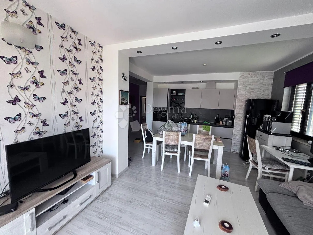 rovinj stan 67m2 - slika 2