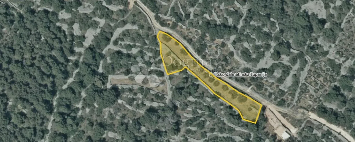 poljoprivredno zemljište na otoku čiovu – 150 m od mora - slika 2