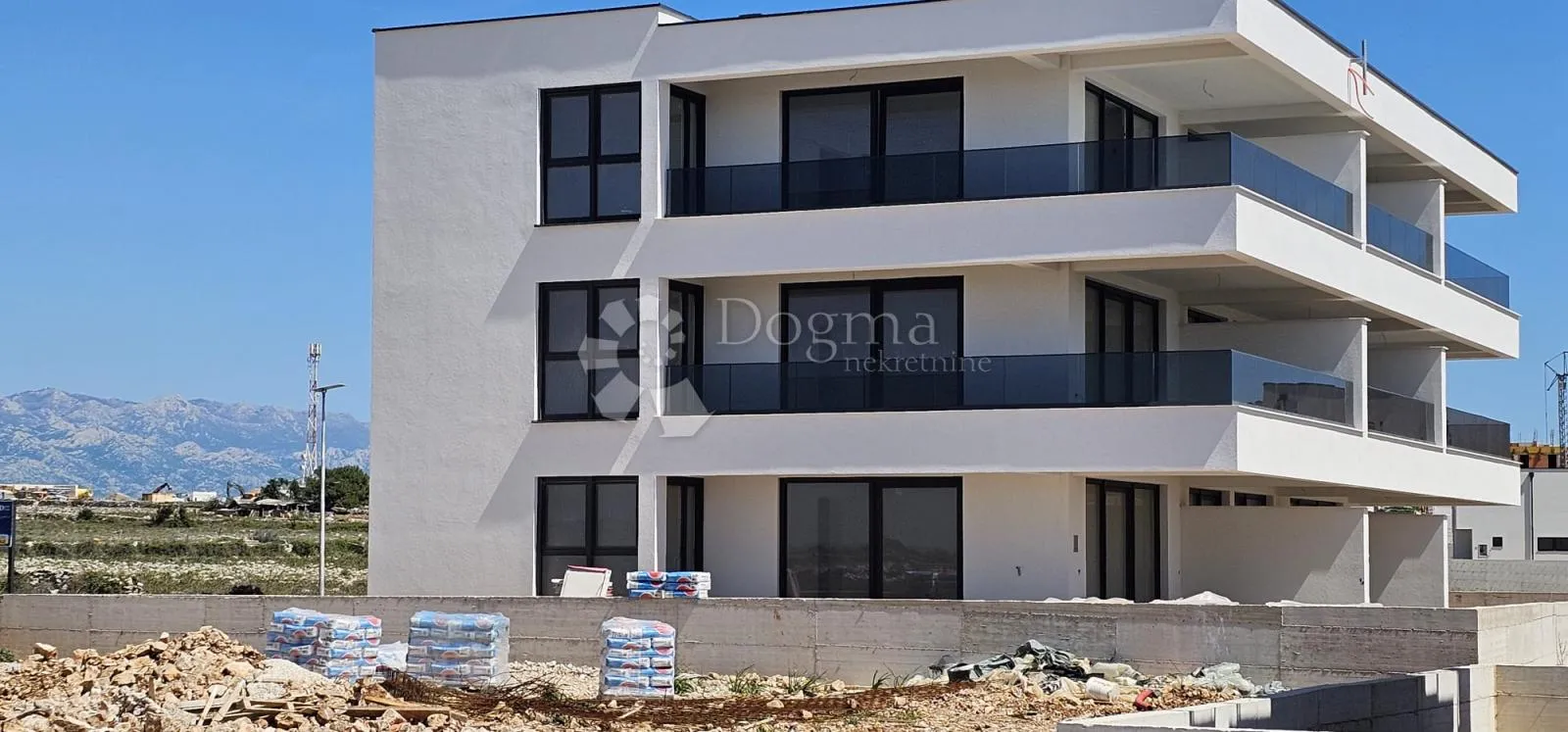 apartman s6 – apartman s velikom terasom i pogledom na more – povljana, pag - slika 2