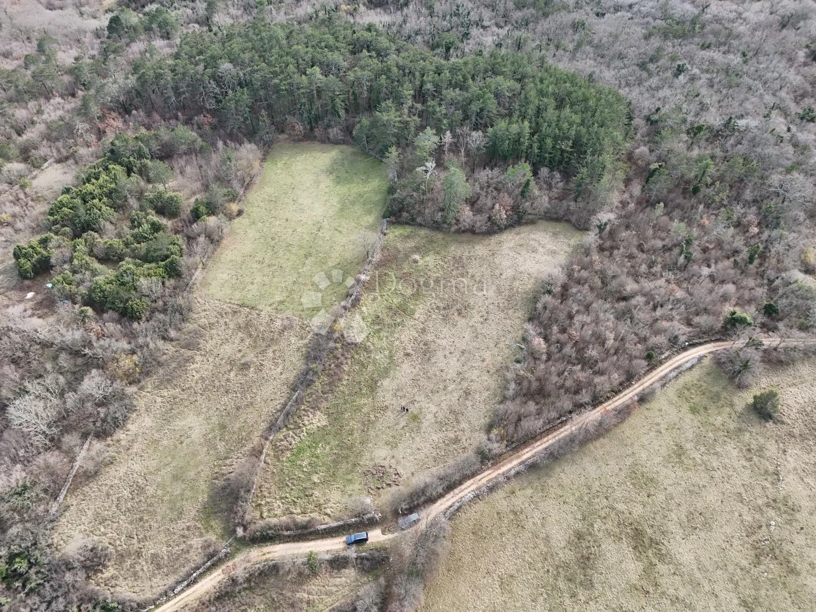 oaza u srcu prirode u manjadvorcima 4500m2 - slika 7