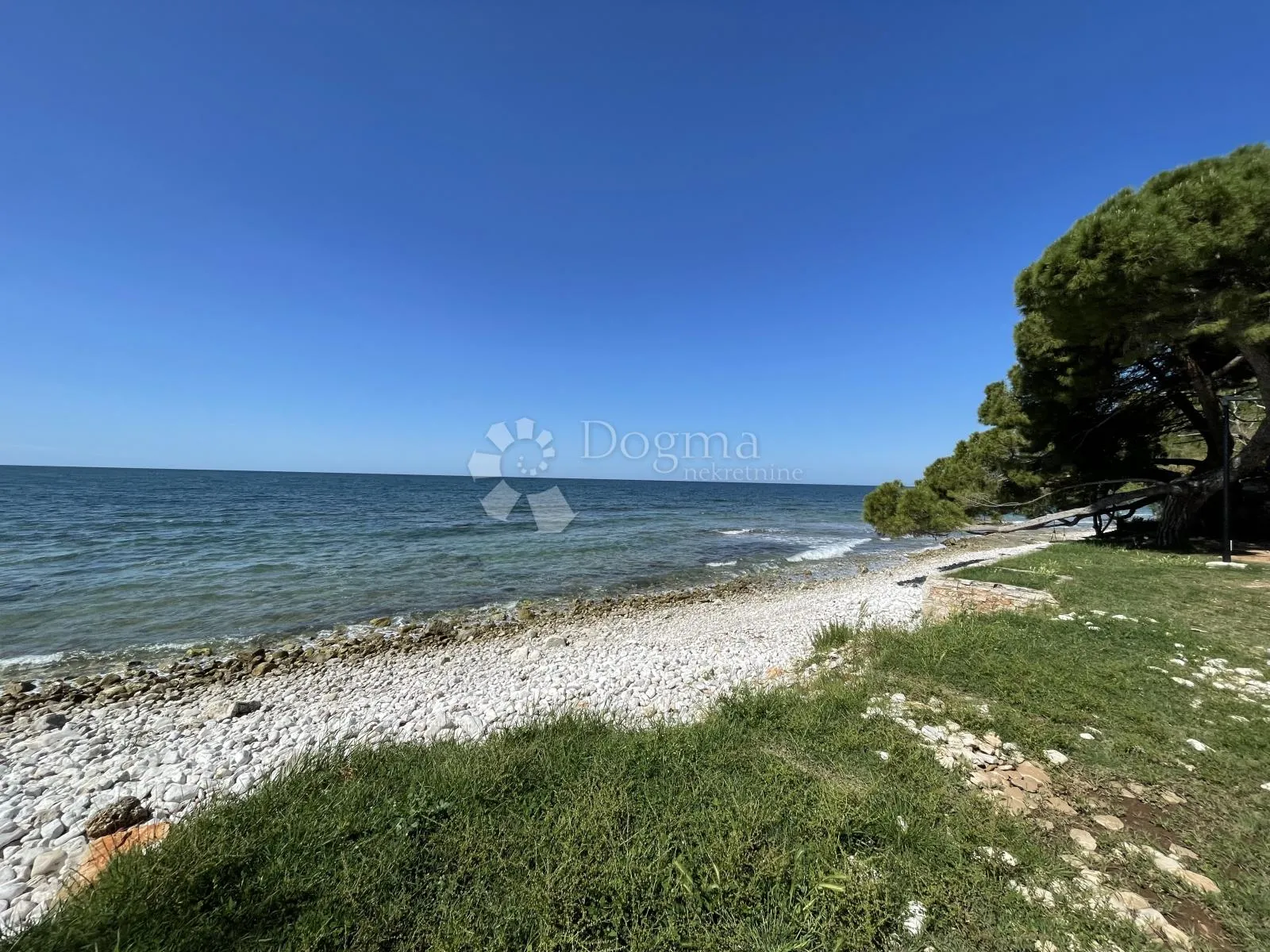 umag okolica, građevinsko zemljište blizu mora - slika 1