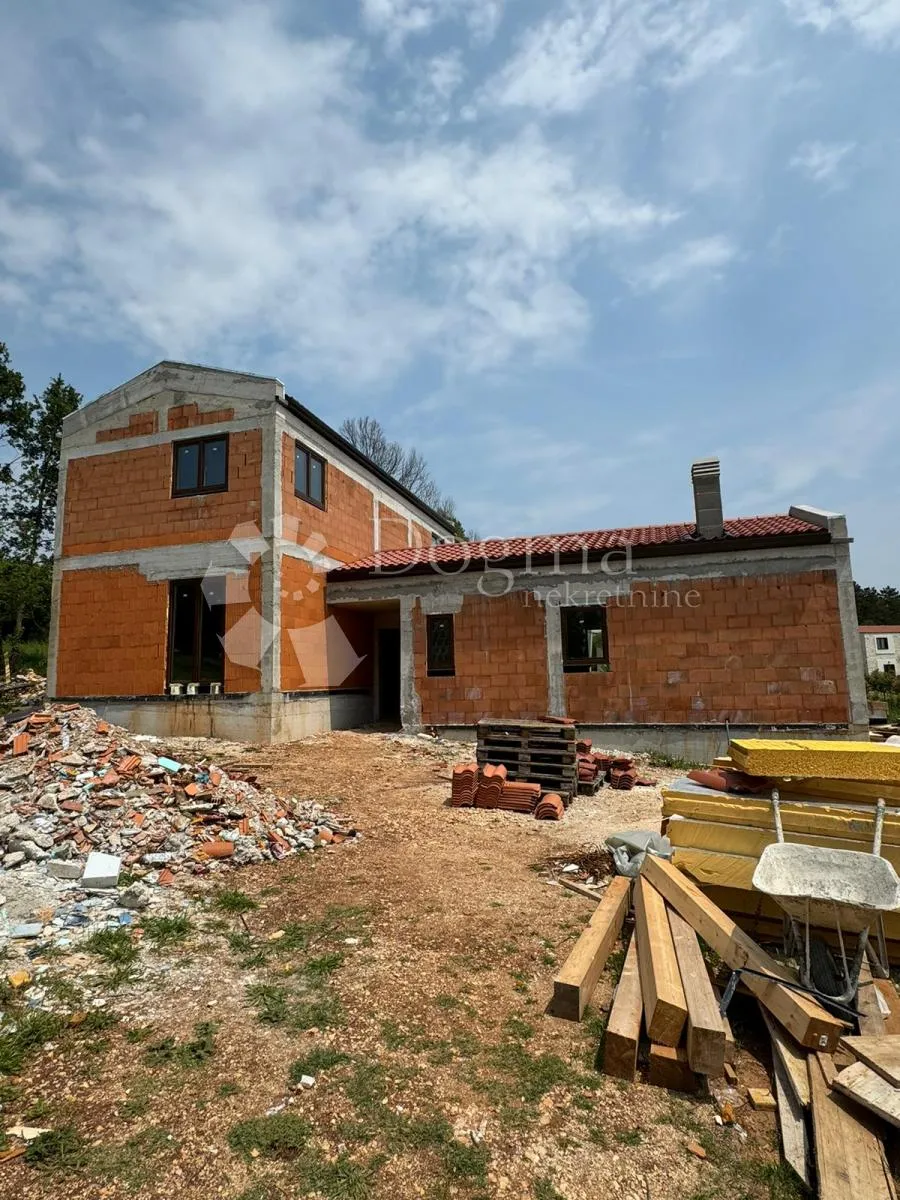 moderna vila u izgradnji s bazenom – okolica višnjana - slika 2