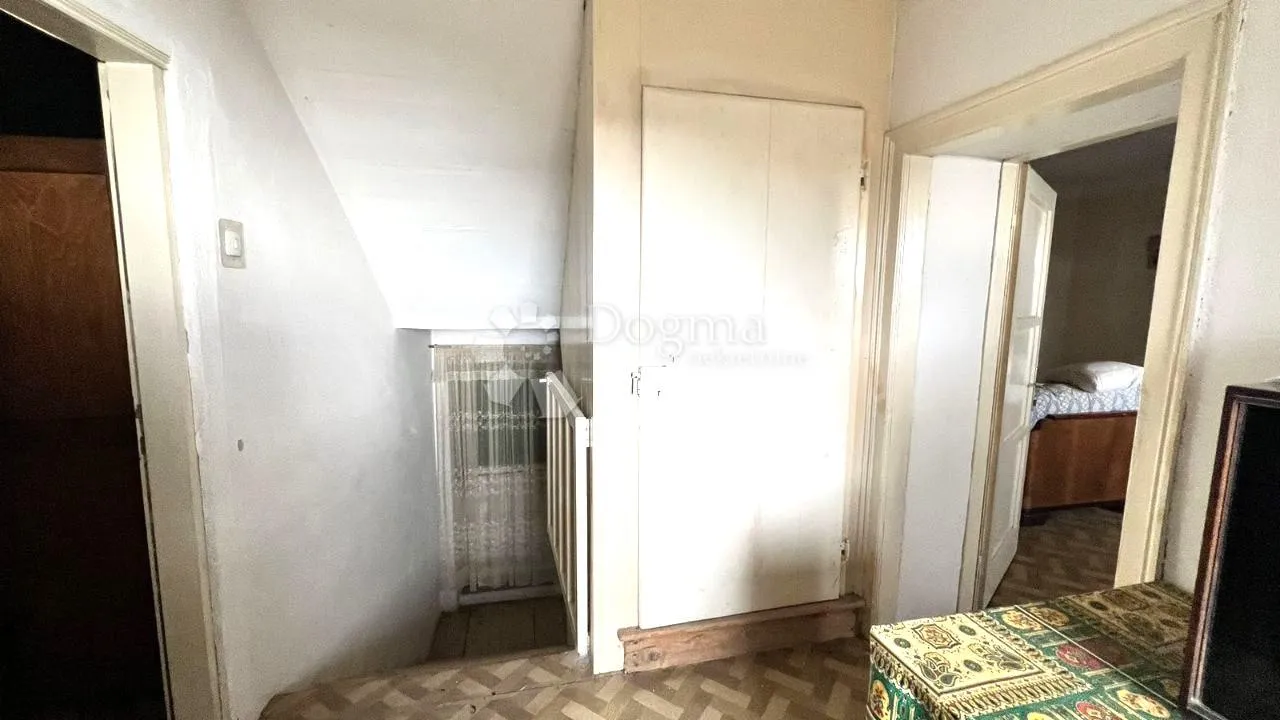 lijepa dvojna kuća za renovaciju s pogledom na more, okolica labina - slika 19