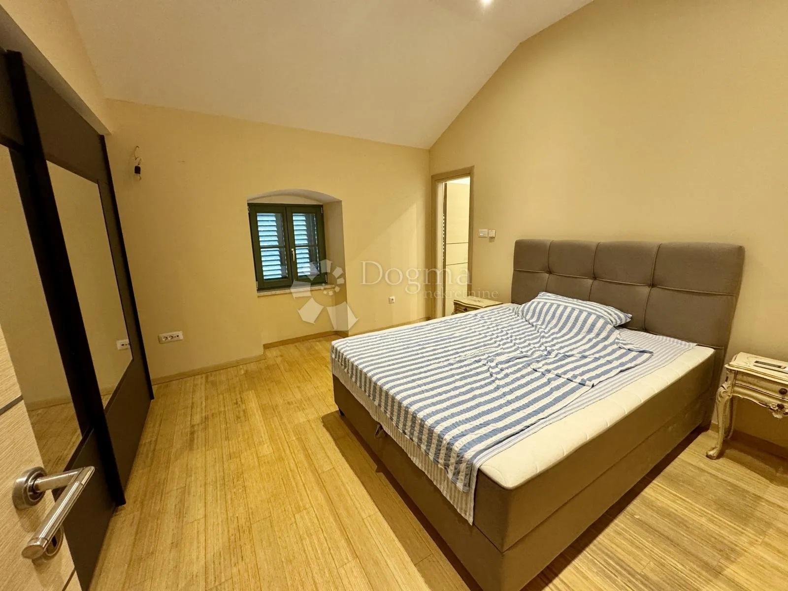 ekskluzivni apartman u centru opatije - slika 13