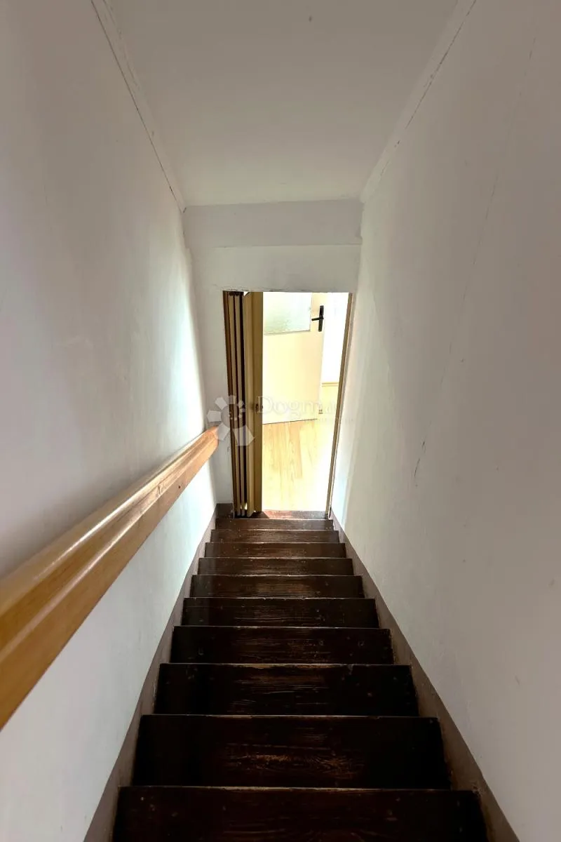 vodnjan – kamena kuća s pomoćnom zgradom, velika parcela, maslinik - slika 26