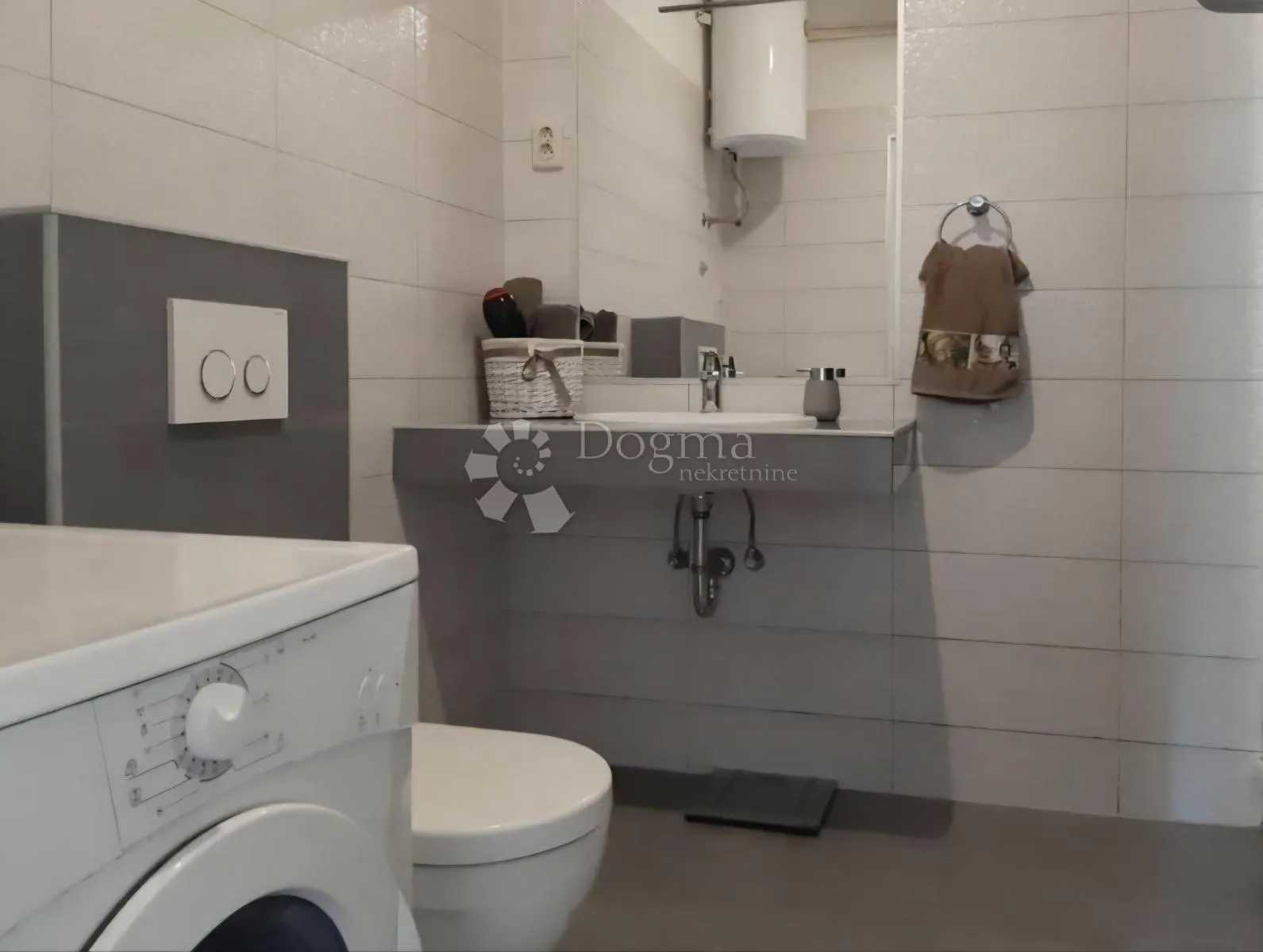 trosoban namješten stan, postira - slika 6