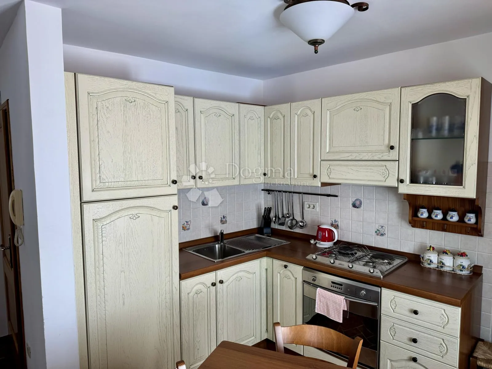 rovinj - kuća sa šest apartmana u srcu starog grada - slika 19